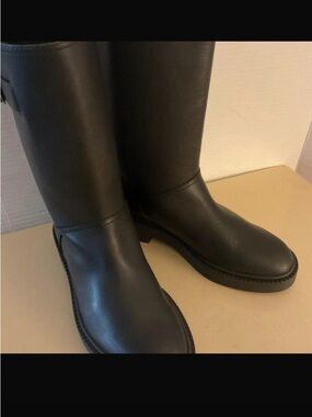 Vince Black mid calf Leather Riding Boots